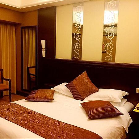 קונמינג Green Land Hotel מראה חיצוני תמונה