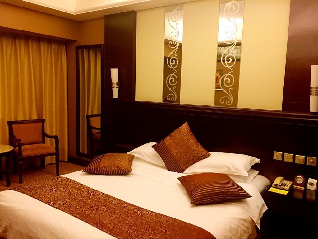 קונמינג Green Land Hotel מראה חיצוני תמונה