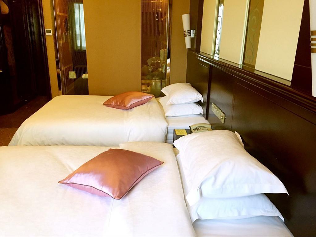 קונמינג Green Land Hotel מראה חיצוני תמונה