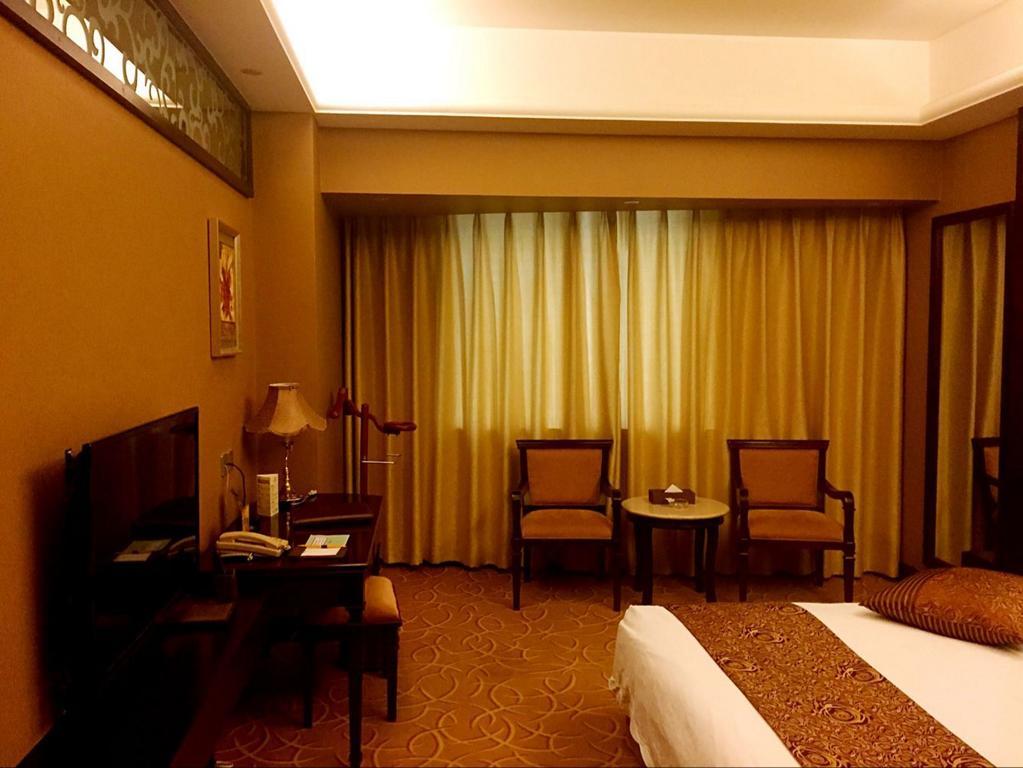 קונמינג Green Land Hotel מראה חיצוני תמונה